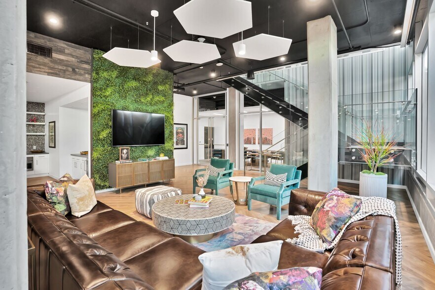 More Photos Of 1889 Harrison St, Oakland Apartments For Lease