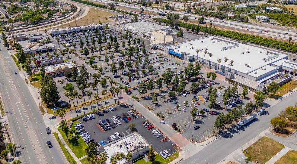 More Photos Of 2050 W Redlands Blvd, Redlands Unknown For Lease