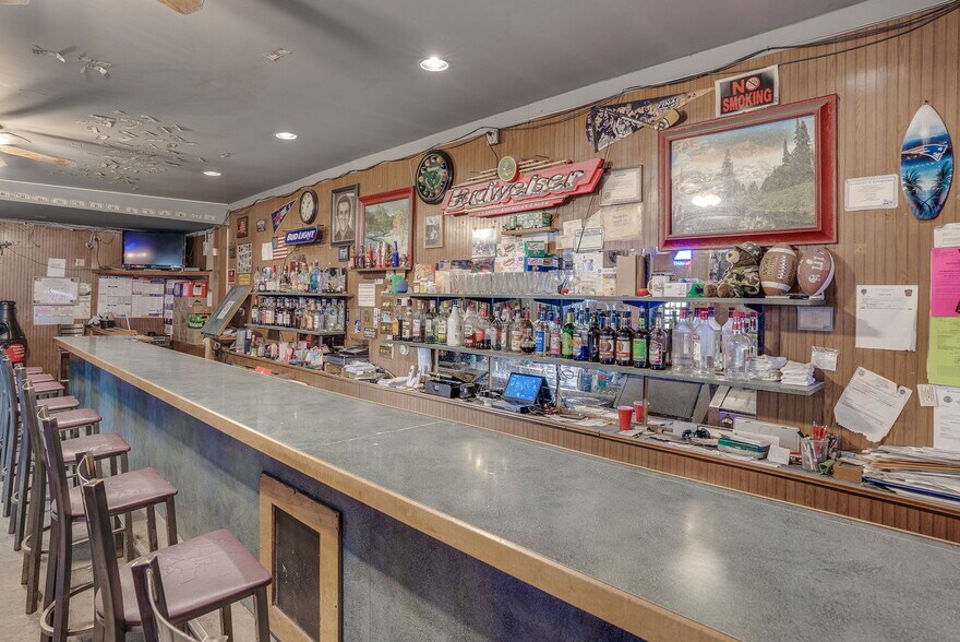 More Photos Of 240 Essex St, Haverhill Storefront Retail Residential For Sale