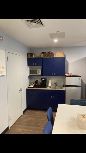 More Photos Of 80 Maiden Ln, New York Office For Lease