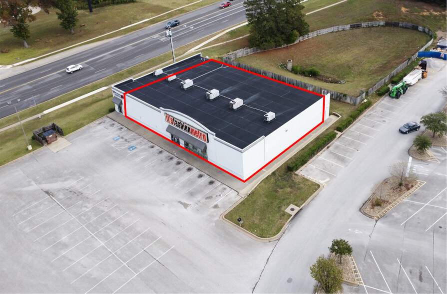 Primary Photo Of 3810 State Highway 64 W, Tyler General Retail For Sale