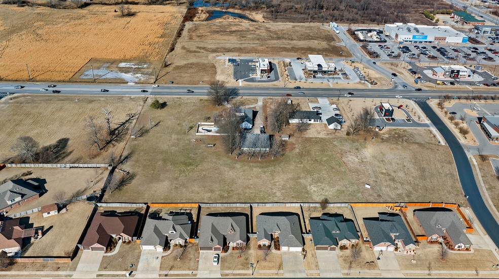 More Photos Of 1261 SW Regional Airport Blvd, Bentonville Land For Sale