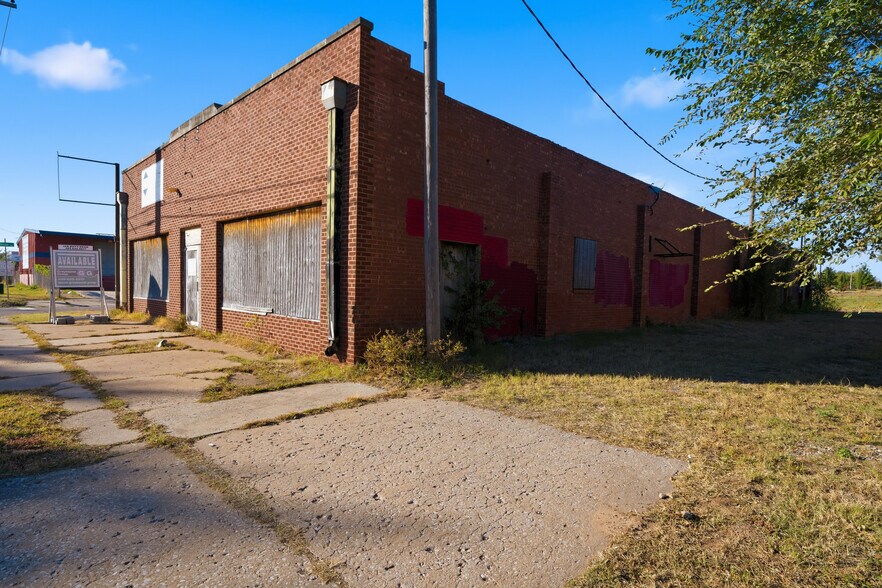 More Photos Of 1221 W Reno Ave, Oklahoma City Manufacturing For Sale