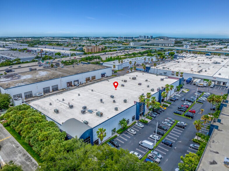 More Photos Of 7620 NW 25th St, Miami Distribution For Sale