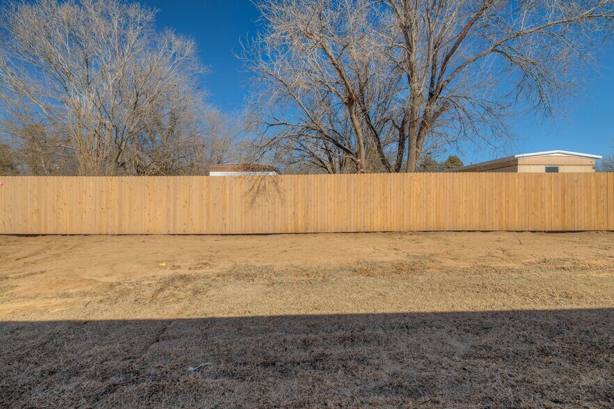 More Photos Of 1010 Lovers Lane ln, Perkins Apartments For Sale