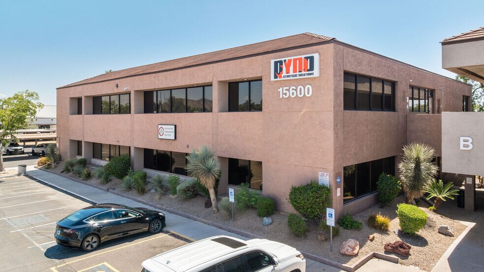 More Photos Of 15600-15650 N Black Canyon Hwy, Phoenix Office For Lease
