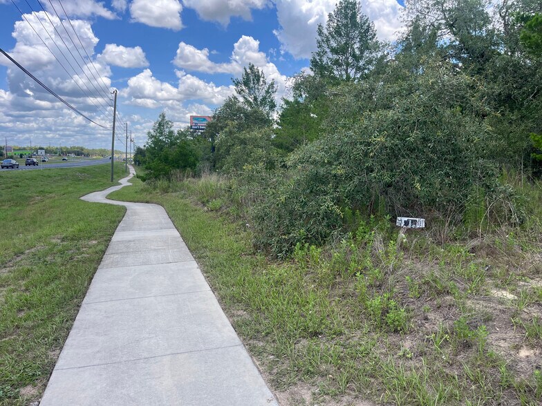 More Photos Of 8176 Commercial Way, Brooksville Land For Sale