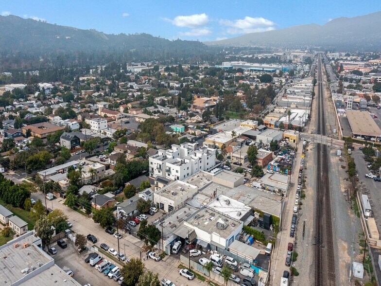 More Photos Of 4211 Verdant St, Los Angeles Manufacturing For Sale