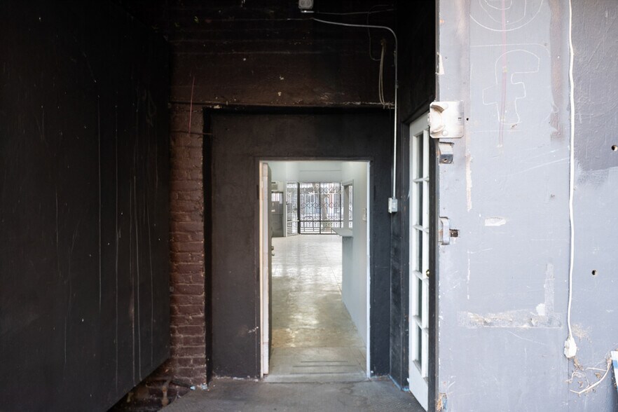 More Photos Of 1653 W Temple St, Los Angeles Storefront For Lease