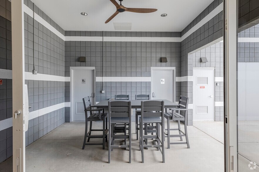 More Photos Of 24415 N 19th Ave, Phoenix Warehouse For Sale