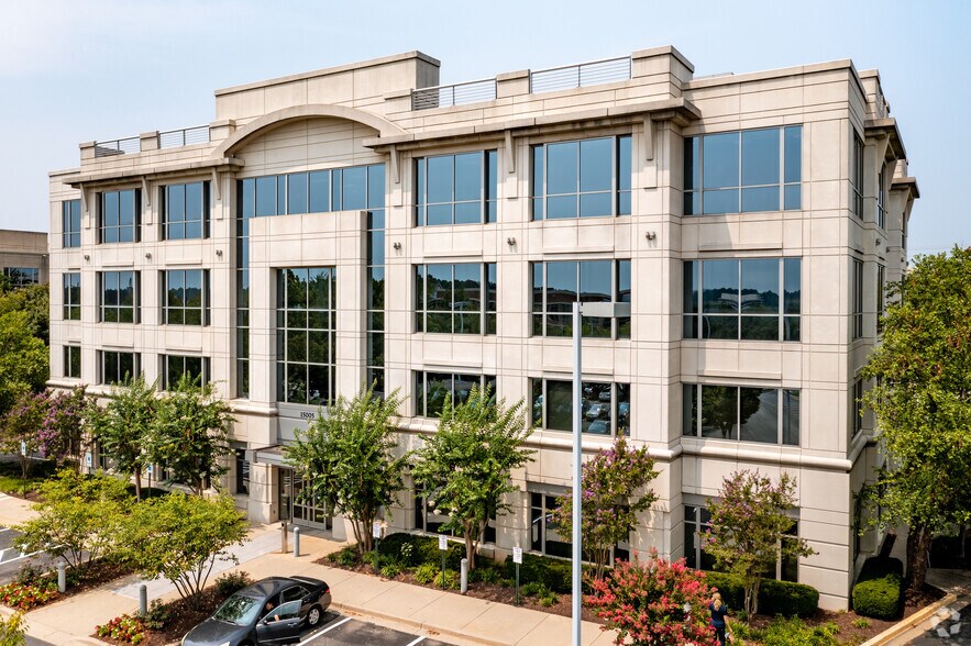 More Photos Of 15005 Shady Grove Rd, Rockville Medical For Lease