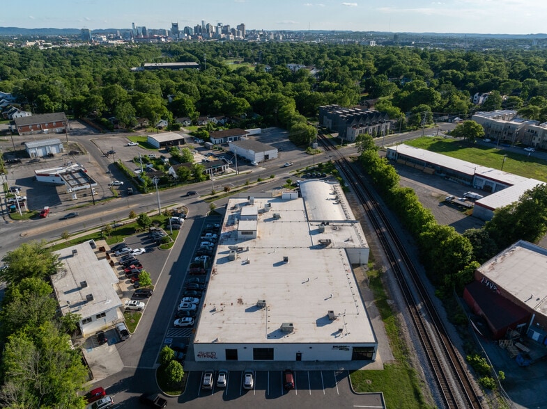 More Photos Of 747 Douglas Ave, Nashville Unknown For Lease