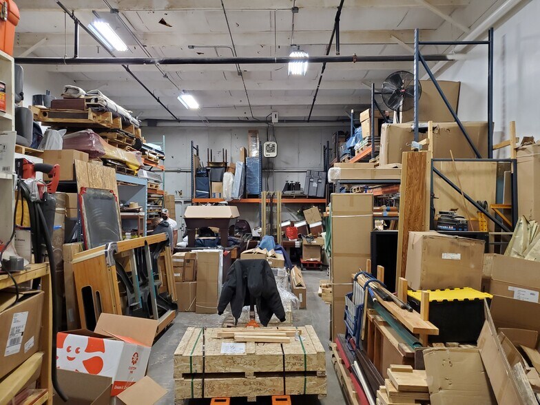 More Photos Of 1424 Odenton Rd, Odenton Light Manufacturing For Sale