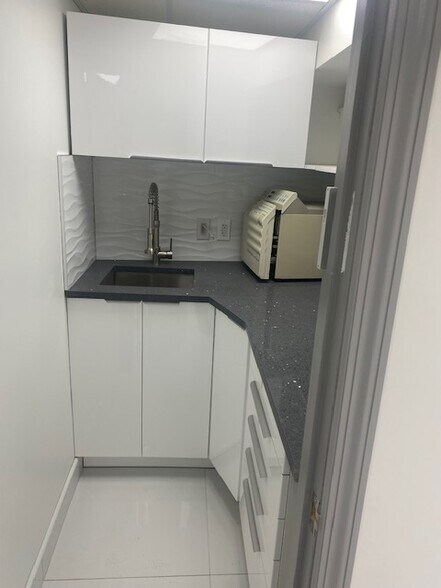 More Photos Of 4116 Junction Blvd, Flushing General Retail For Sale