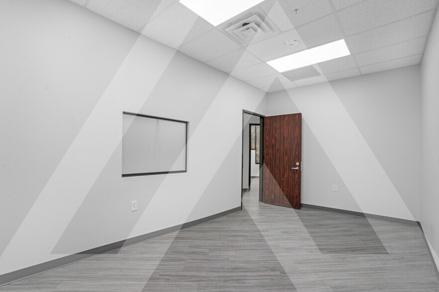 More Photos Of 3634 Glenn Lakes Lane, Missouri City Office For Lease