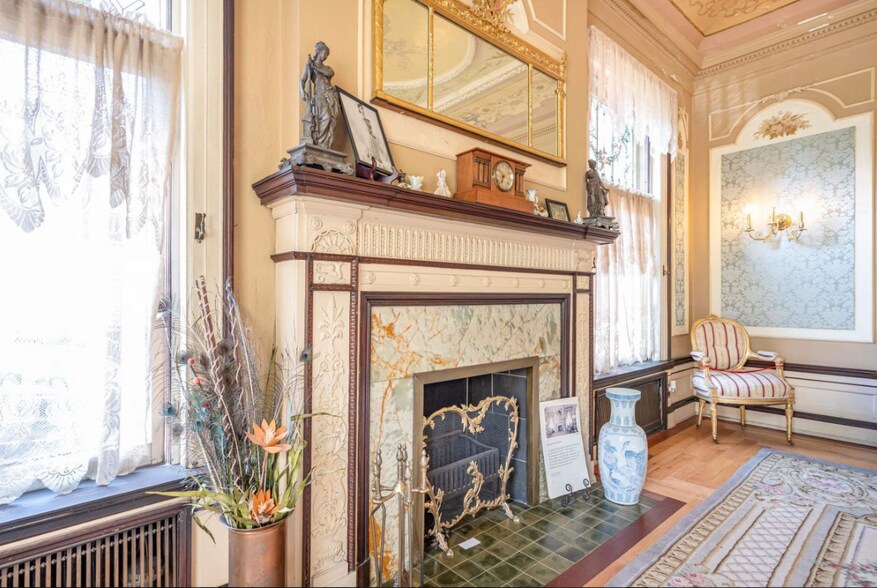 More Photos Of 623 Broadway St, Baraboo Specialty For Sale