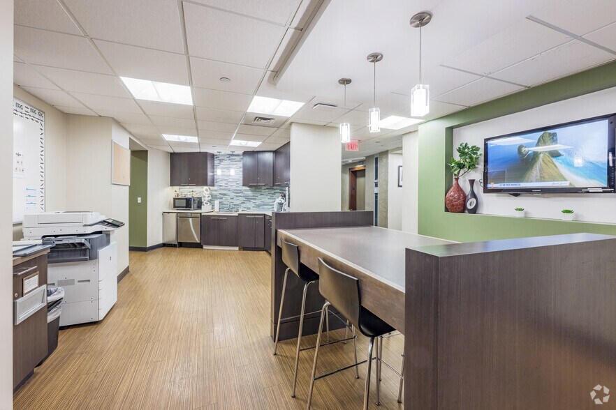More Photos Of 10 Dorrance St, Providence Coworking Space