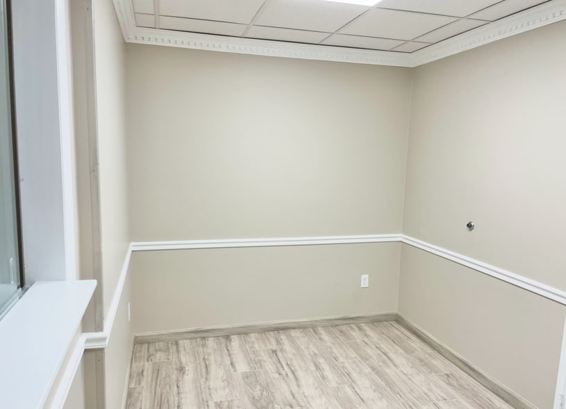 More Photos Of 1010 GAR Hwy, Swansea Office For Sale
