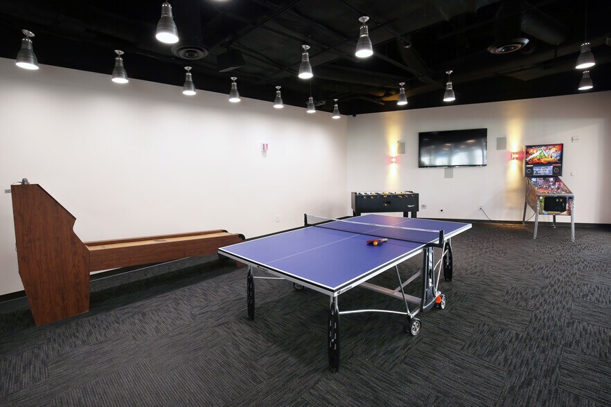 More Photos Of 5000 Headquarters Dr, Plano Office For Lease