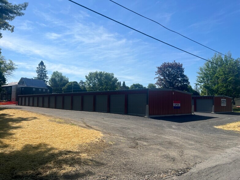 More Photos Of 132 River Rd & 73 Weston Ave, Madison Specialty For Sale