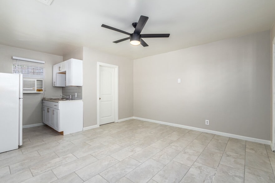 More Photos Of 120 E 33rd St, Tucson Apartments For Sale