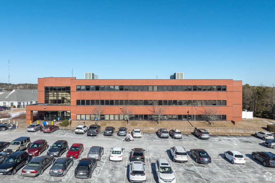 More Photos Of 45 Resnik Rd, Plymouth Medical For Sale