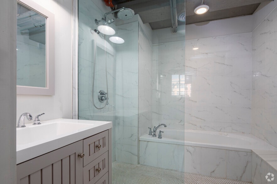 More Photos Of 111 19th St N, Birmingham Apartments For Sale