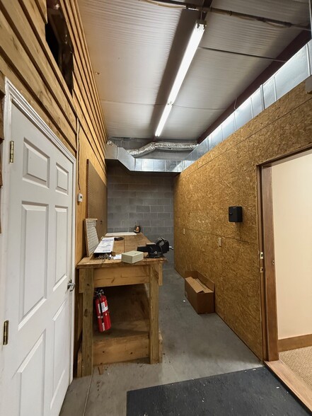 More Photos Of 151 H O Aldridge Rd, Boone Service For Lease