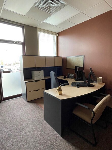 More Photos Of 130 Broadway Blvd, Sherwood Park Medical For Sale