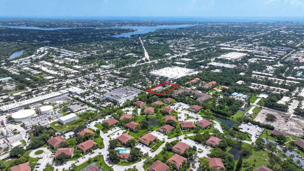 More Photos Of 17345-17355 Bush Rd, Jupiter Apartments For Sale