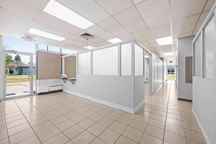 More Photos Of 325 Bridge St, Old Forge Manufacturing For Lease