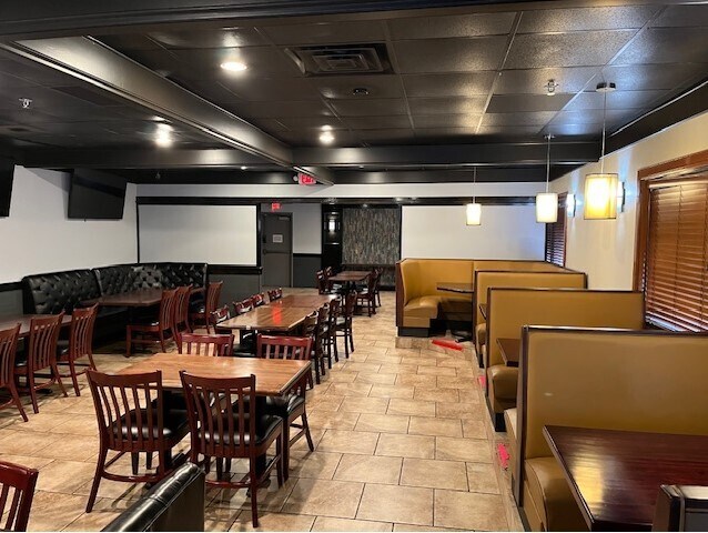 More Photos Of 1625 Woodruff Rd, Greenville Restaurant For Sale