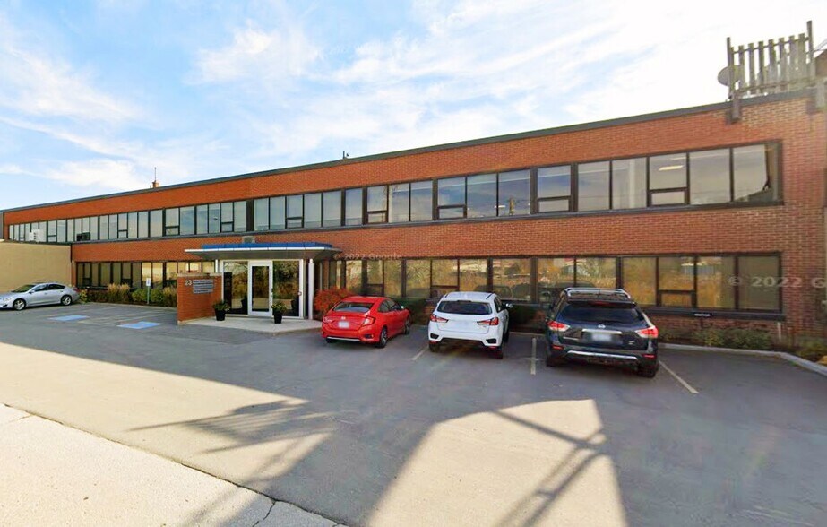 More Photos Of 23 Smith St, St Catharines Manufacturing For Lease