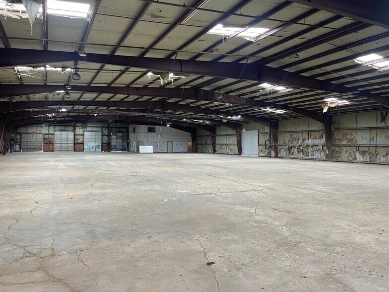 More Photos Of 245 Peach Orchard Rd, Salisbury Industrial For Sale