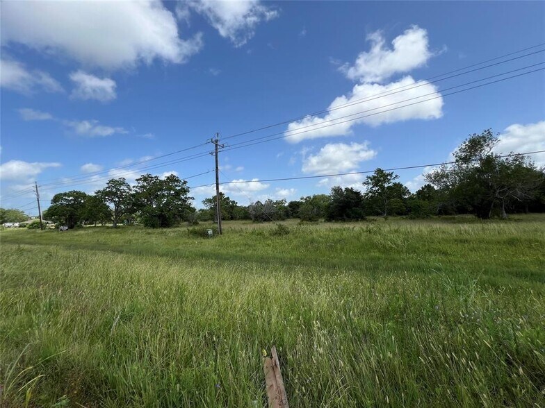 More Photos Of 3420 Avenue D, Santa Fe Land For Lease