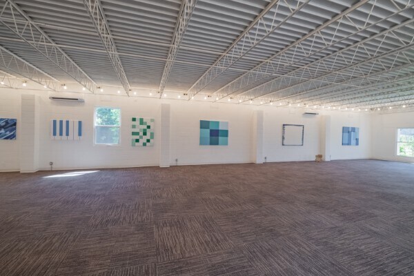 More Photos Of 410 Dinah Shore Blvd, Winchester Office Residential For Sale