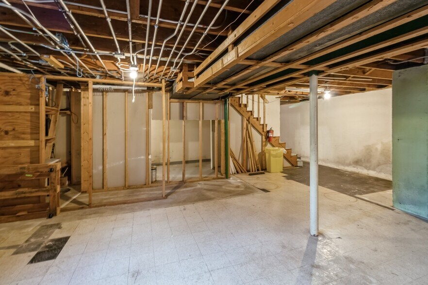 More Photos Of 217 55th St, Clarendon Hills Office For Sale