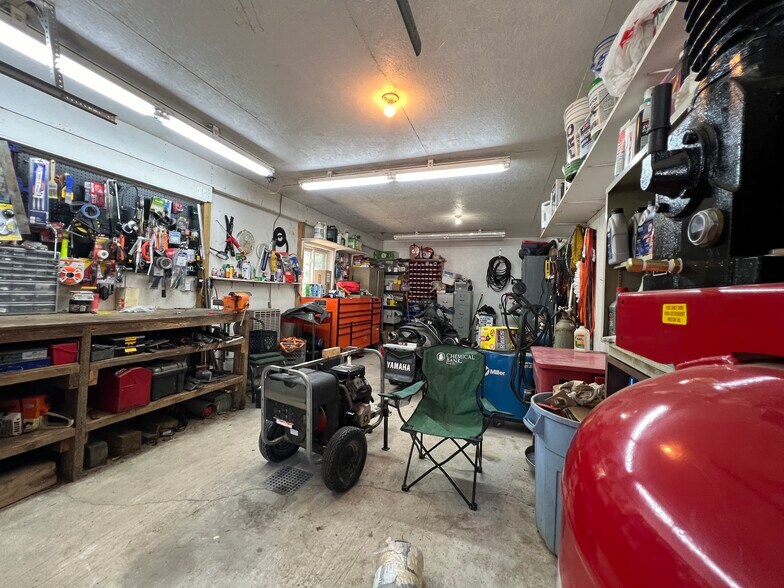 More Photos Of 29209 County Road 407, Newberry Lodge Meeting Hall For Sale