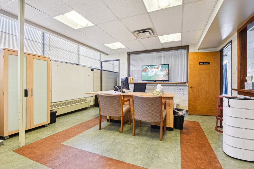 More Photos Of 1100 Upham St, Lakewood Schools For Lease