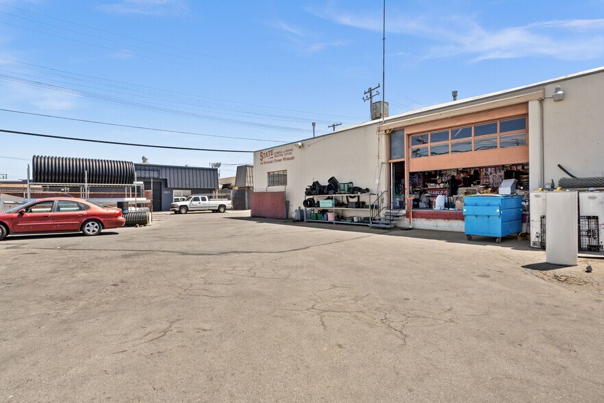 More Photos Of 1000 American St, San Carlos Warehouse For Sale