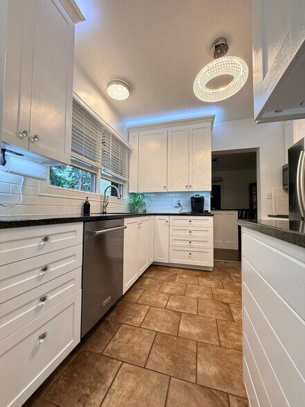 More Photos Of 2 Ash St E, Three Oaks General Retail For Sale