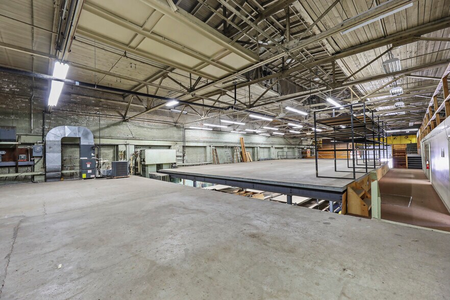 More Photos Of 1311 East St, Pittsfield Warehouse For Sale