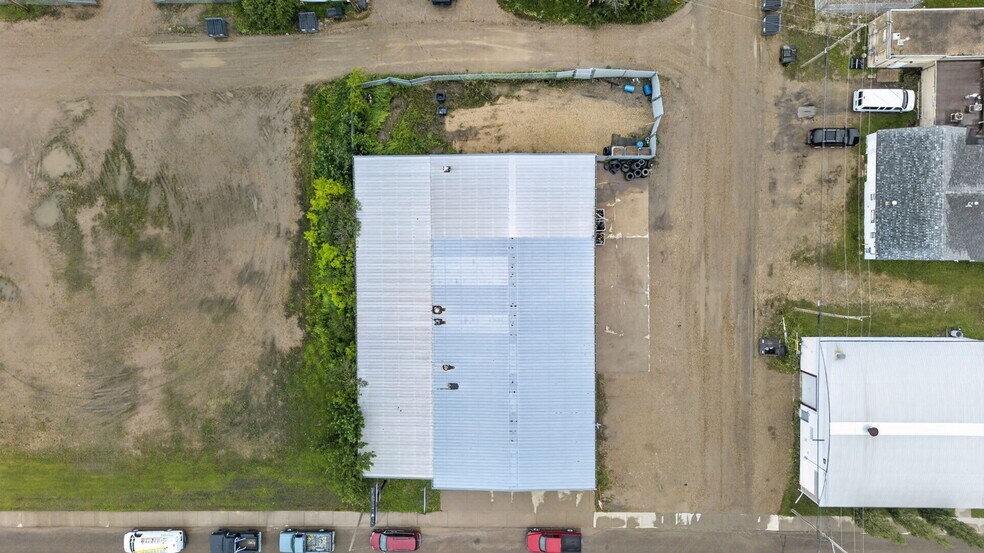 More Photos Of 5018 52 Ave, Tofield Warehouse For Sale