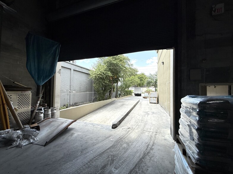 More Photos Of 3075 NW 79th Ave, Doral Warehouse For Lease