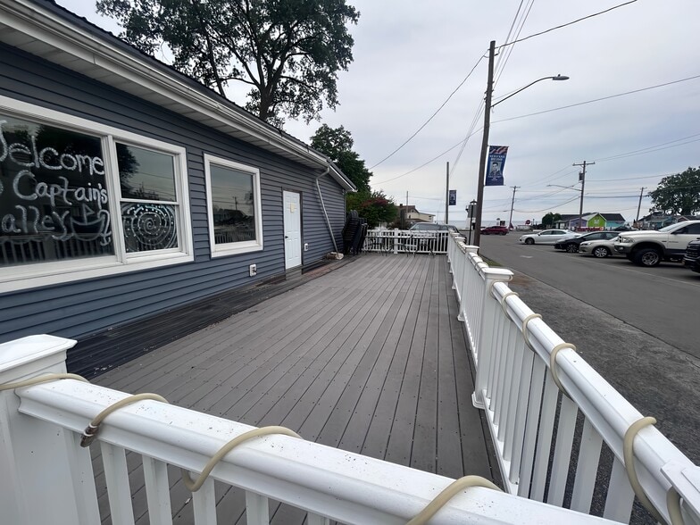 More Photos Of 5885 Main, Olcott Restaurant For Sale