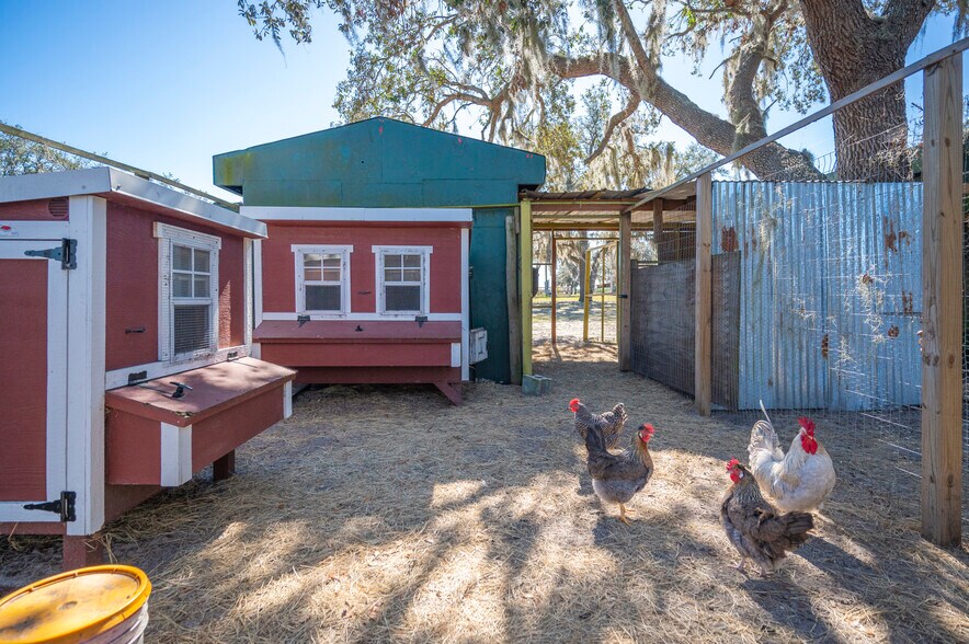More Photos Of 4900 J Jackson Rd, Fort Meade Flex For Sale