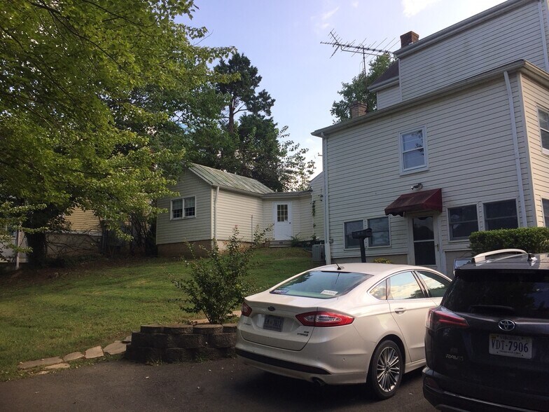 More Photos Of 35 Horner St, Warrenton Office Residential For Sale