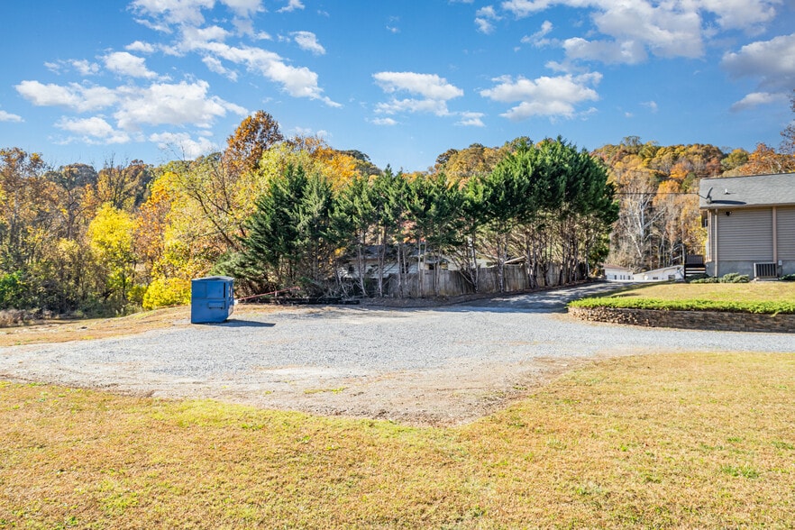 More Photos Of 2415A-2415B-2441 S Center St, Hickory Assisted Living For Sale