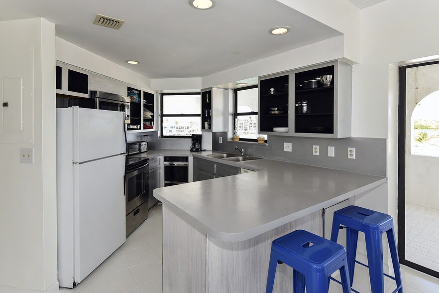 More Photos Of 74560 Overseas Hwy, Islamorada Apartments For Lease