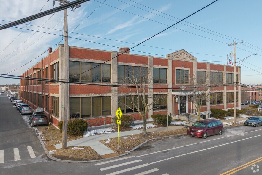 More Photos Of 735 Allens Ave, Providence Manufacturing For Sale